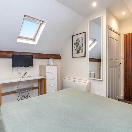 Quiet Double Studio Flat Apartment ลอนดอน ภายนอก รูปภาพ