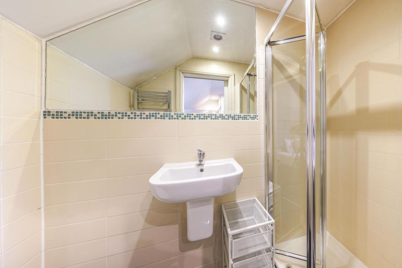 Quiet Double Studio Flat Apartment ลอนดอน ภายนอก รูปภาพ